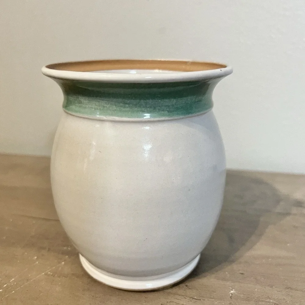 Vtg Stoneware Specialties Vase Lady Slipper Flower Hand Painted 5